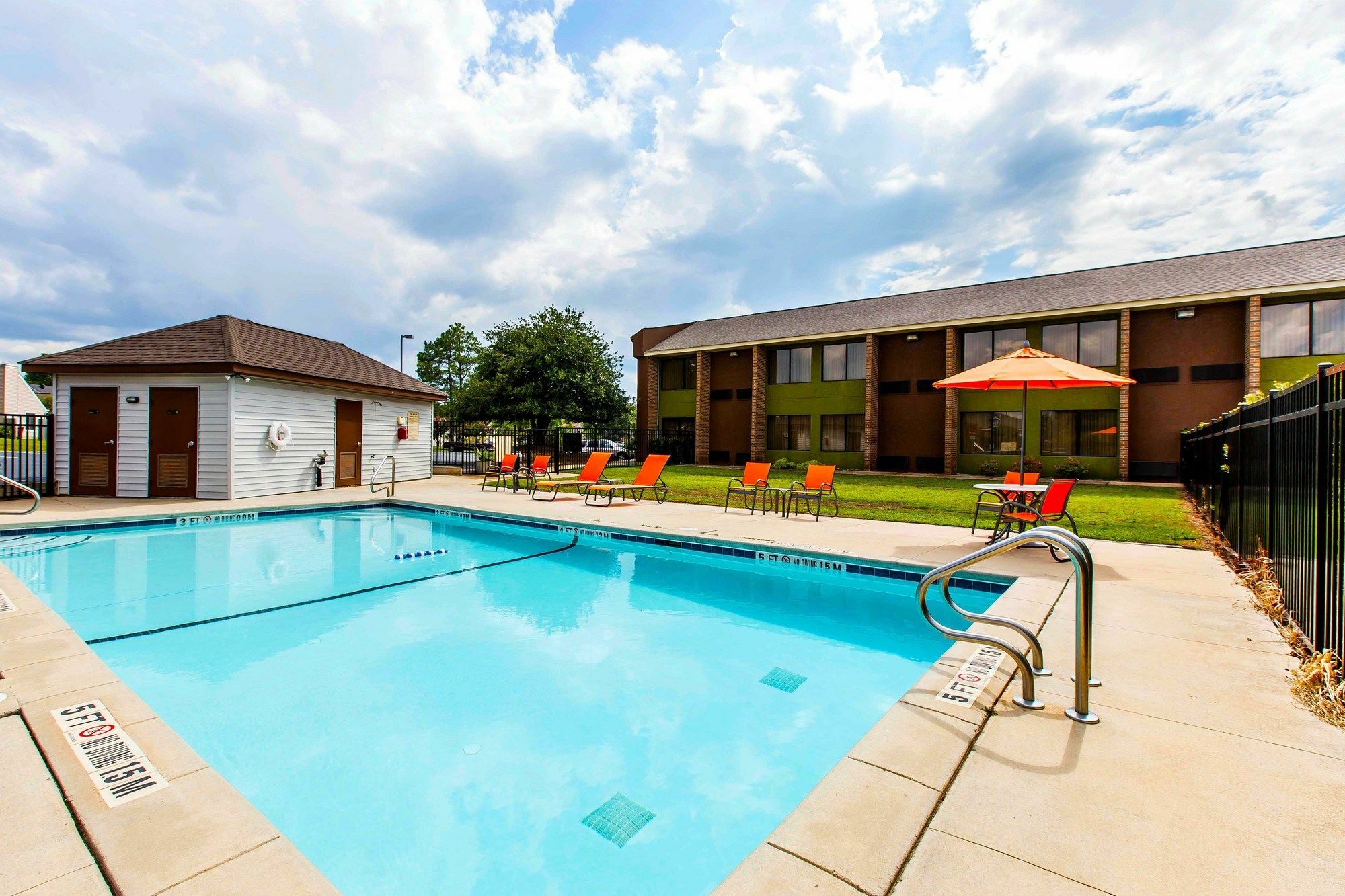 Comfort Inn Warner Robins - Robins Air Force Base Area מראה חיצוני תמונה